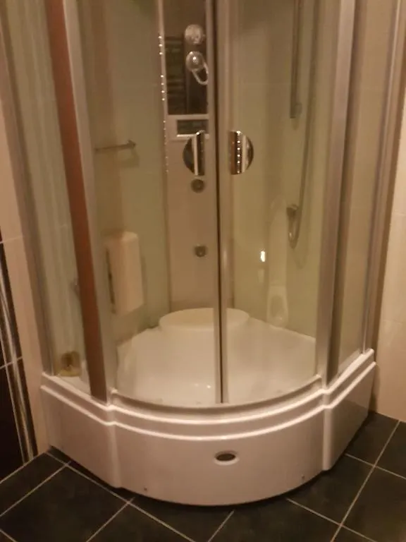 Sarabski Hotel Baky 0*,